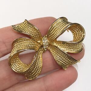 Signed Allison Reed Gold Tone Rhinestone Bow Brooch Ribbon Coquette VTG 90's